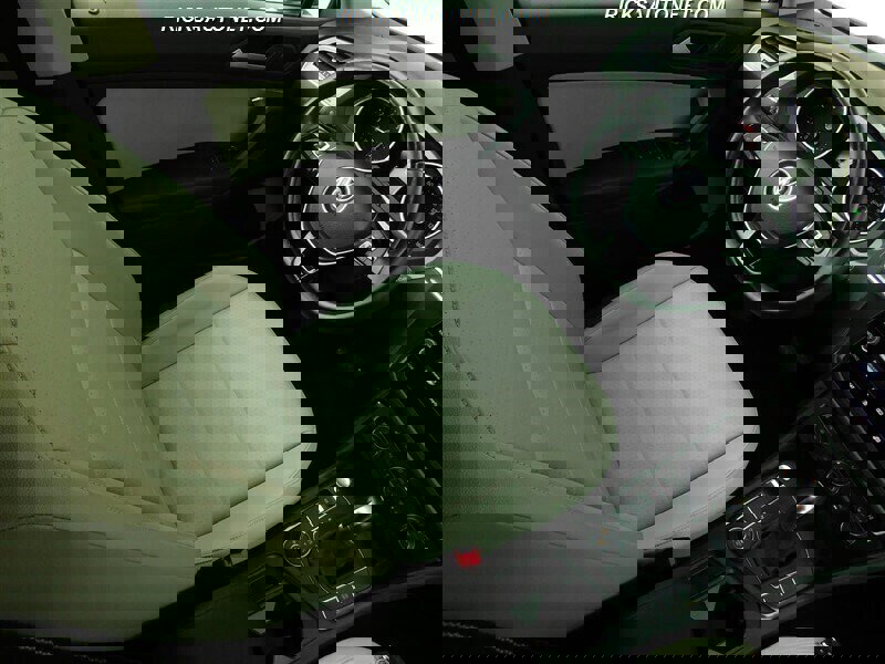 Used 2019 Volkswagen Tiguan SEL image 9