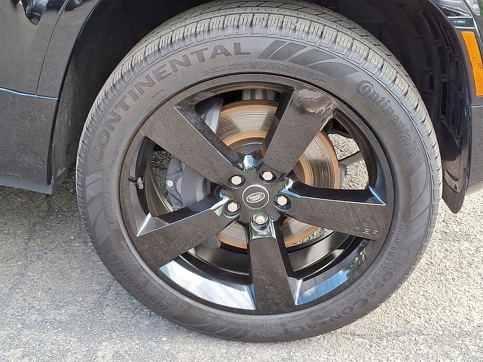 Certified 2025 Land Rover Defender 130 X-Dynamic SE image 12