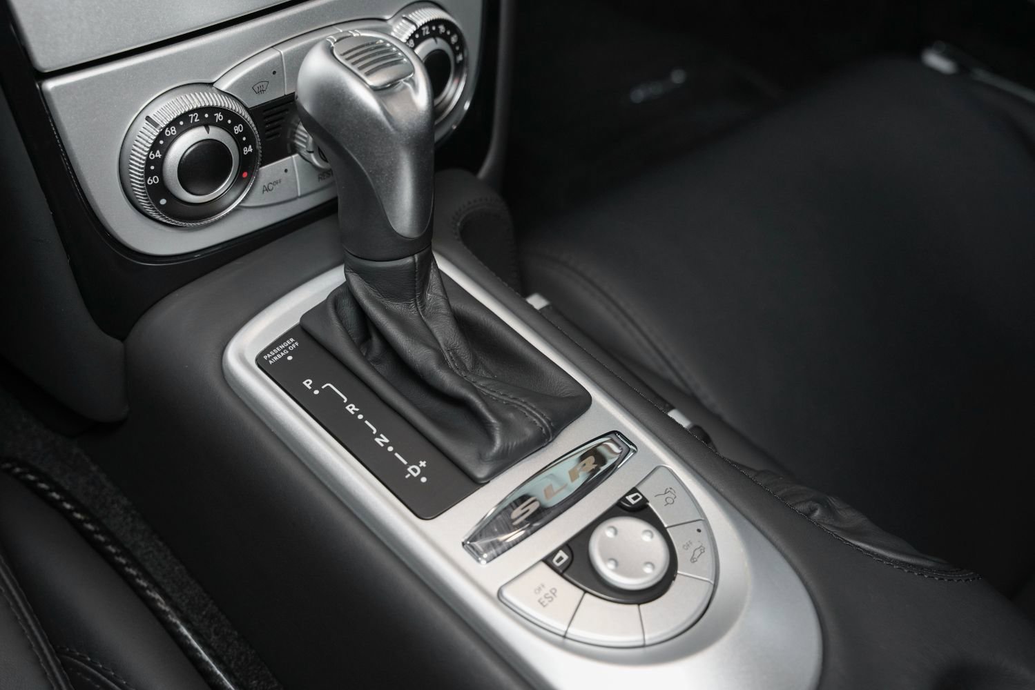 Used 2005 Mercedes-Benz SLR image 49