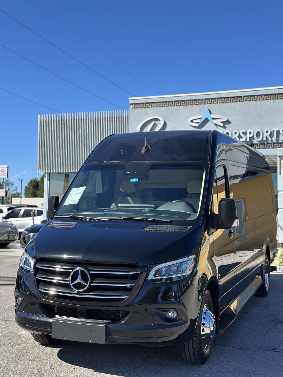 Used 2023 Mercedes-Benz Sprinter 3500 image 3