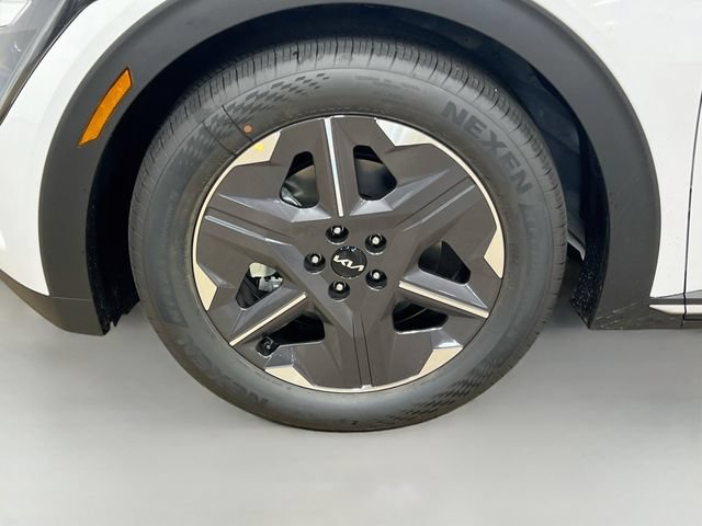 New 2026 Kia EV6 Light RWD image 32