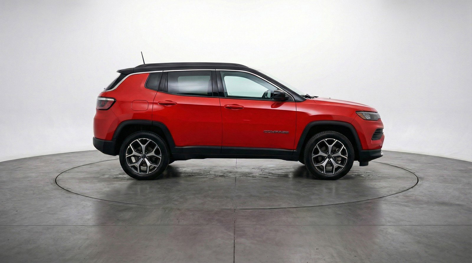 Used 2025 Jeep Compass Limited image 11