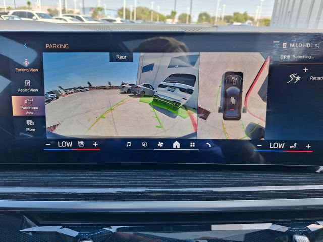 Used 2025 BMW X6 xDrive40i w/ Parking Assistance Package AWD/4WD image 17