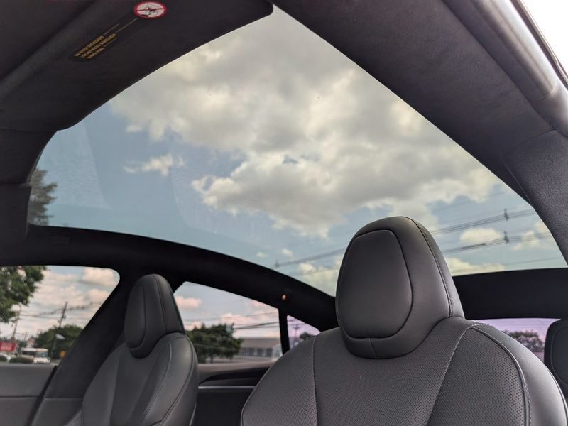 Used 2023 Tesla Model S Plaid AWD/4WD image 16
