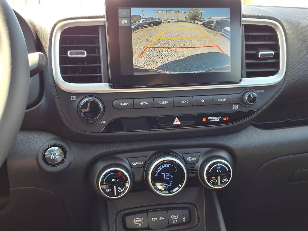 New 2026 Hyundai Venue SEL FWD image 8