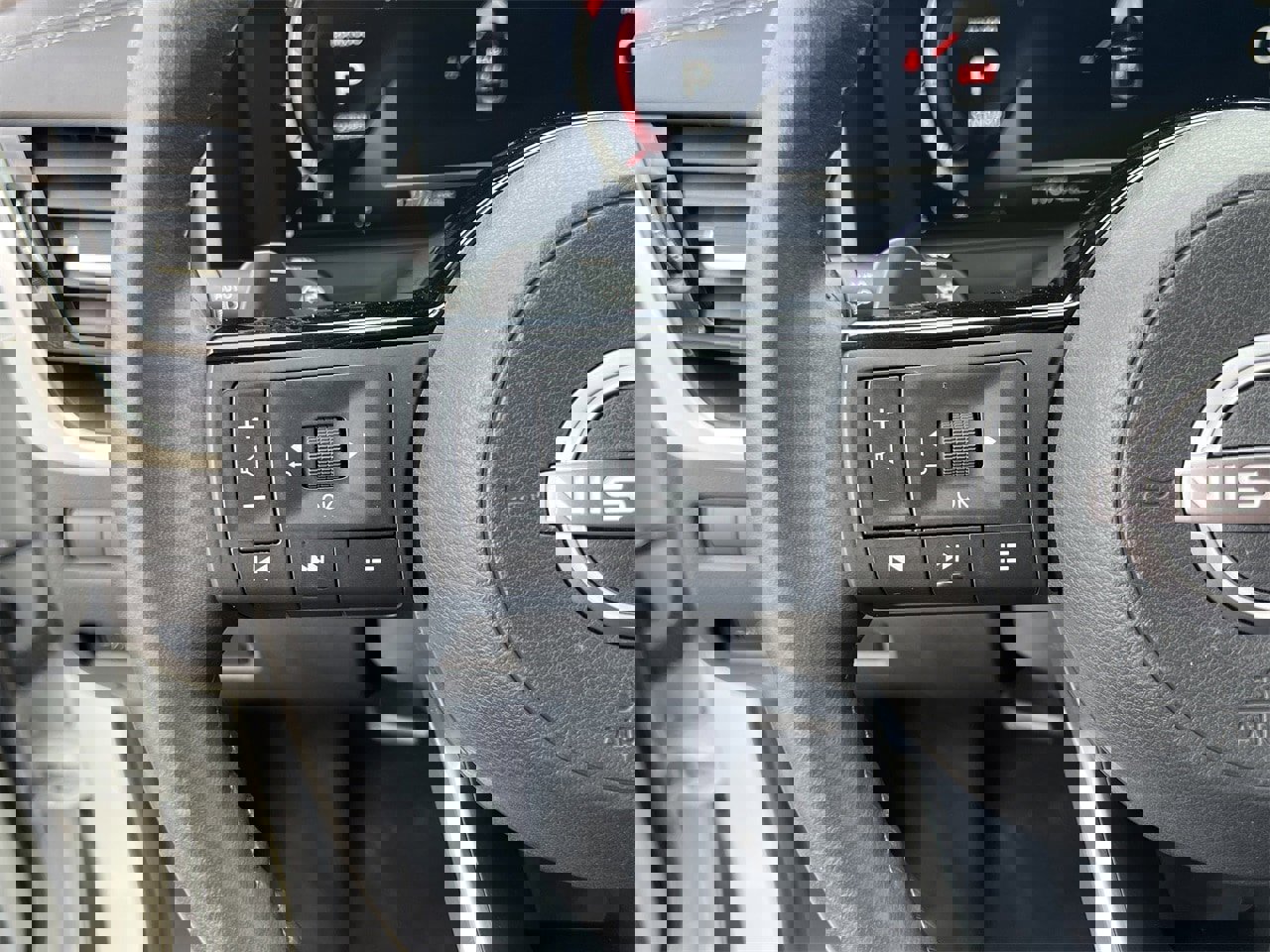 Certified 2023 Nissan Rogue Platinum image 11