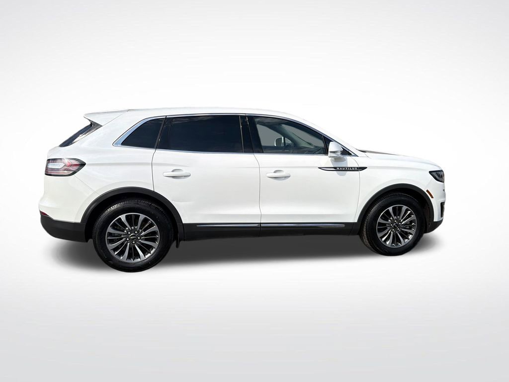 Used 2020 Lincoln Nautilus FWD w/ Equipment Group 101A image 7