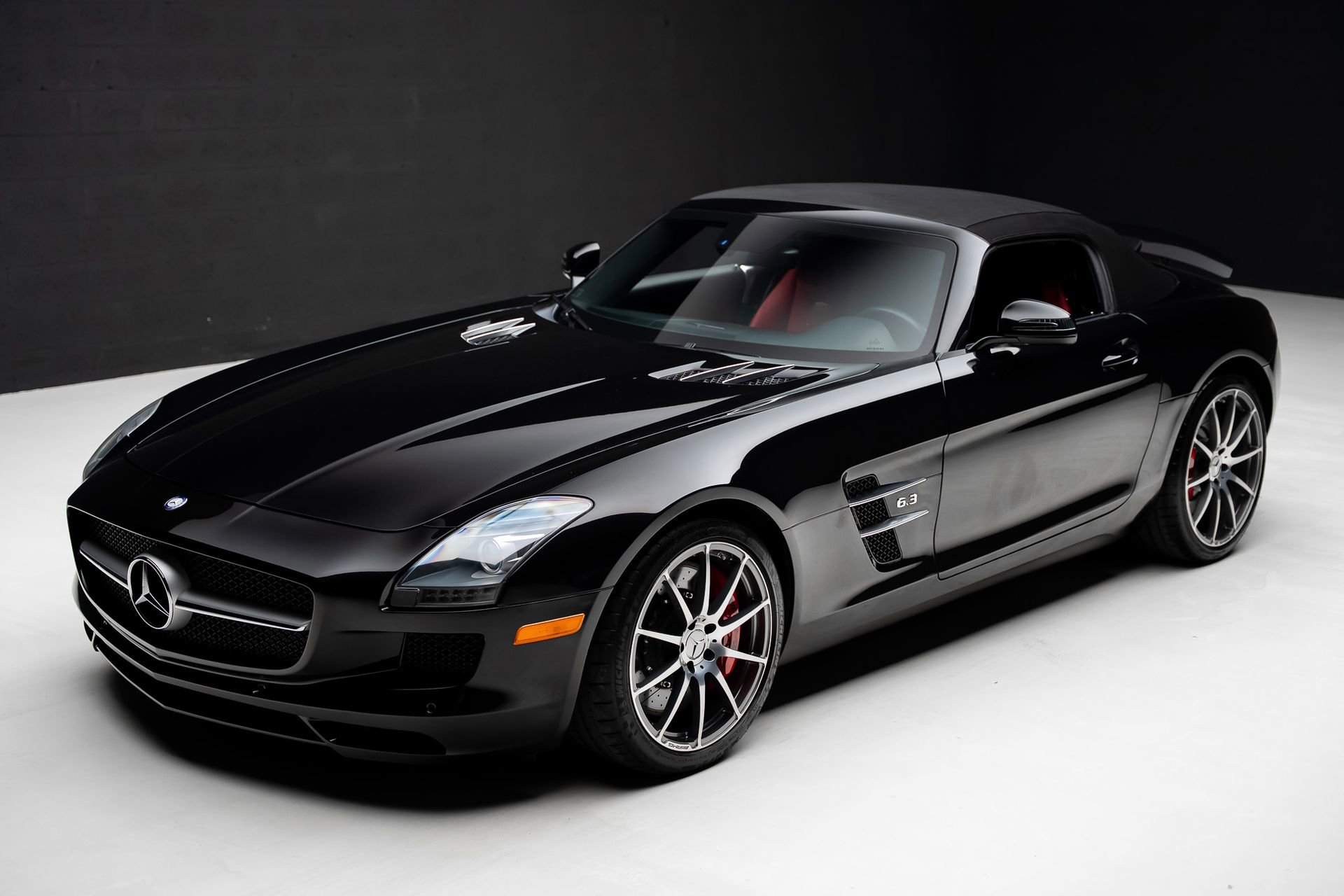Used 2012 Mercedes-Benz SLS AMG Roadster image 5