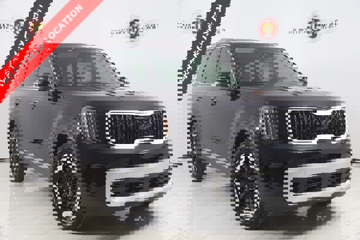 Used 2024 Kia Telluride S w/ S Sunroof Package