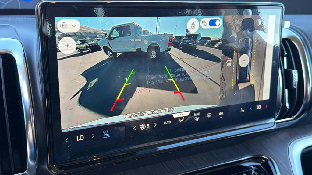 New 2025 Ford Expedition Platinum w/ Platinum Ultimate Package AWD/4WD image 16