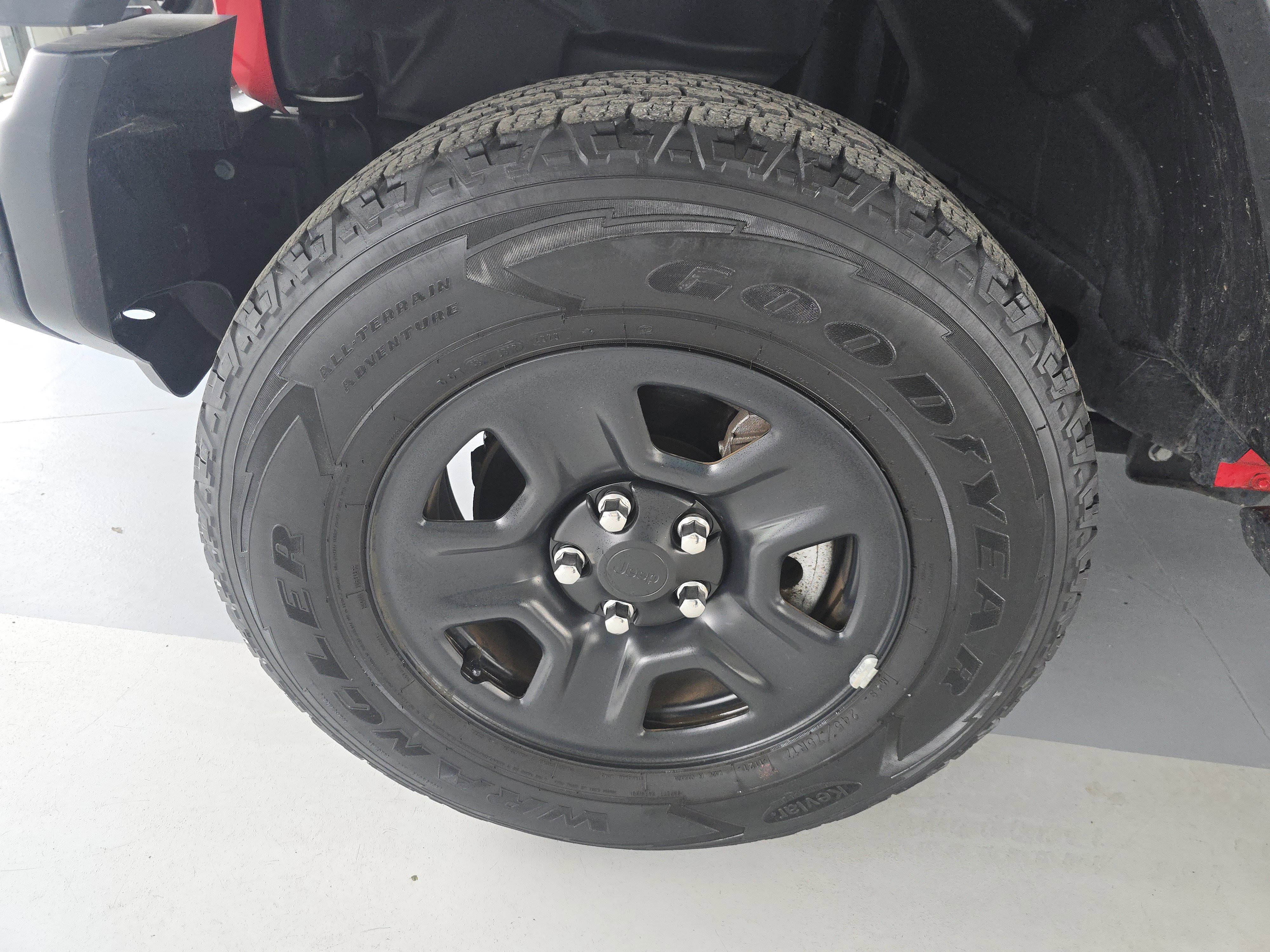 Used 2021 Jeep Wrangler Sport image 11