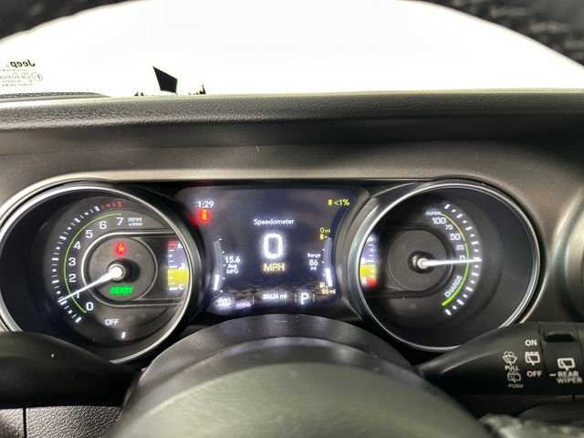 Used 2023 Jeep Wrangler Unlimited w/ Cold Weather Group image 17