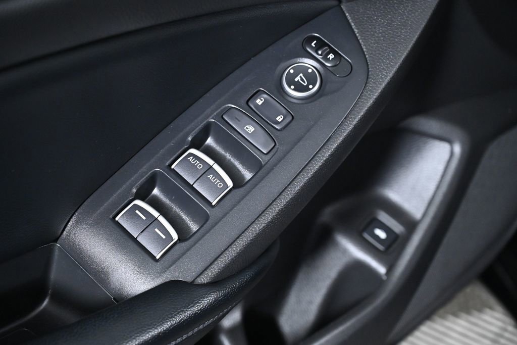 Used 2018 Honda Accord EX-L image 18