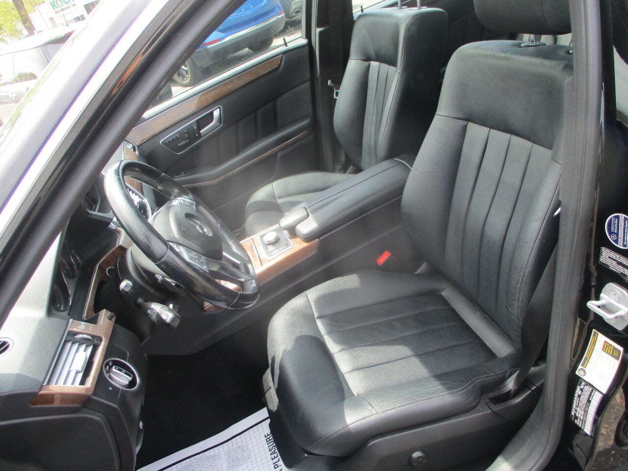 Used 2013 Mercedes-Benz E 350 4MATIC Sedan image 5