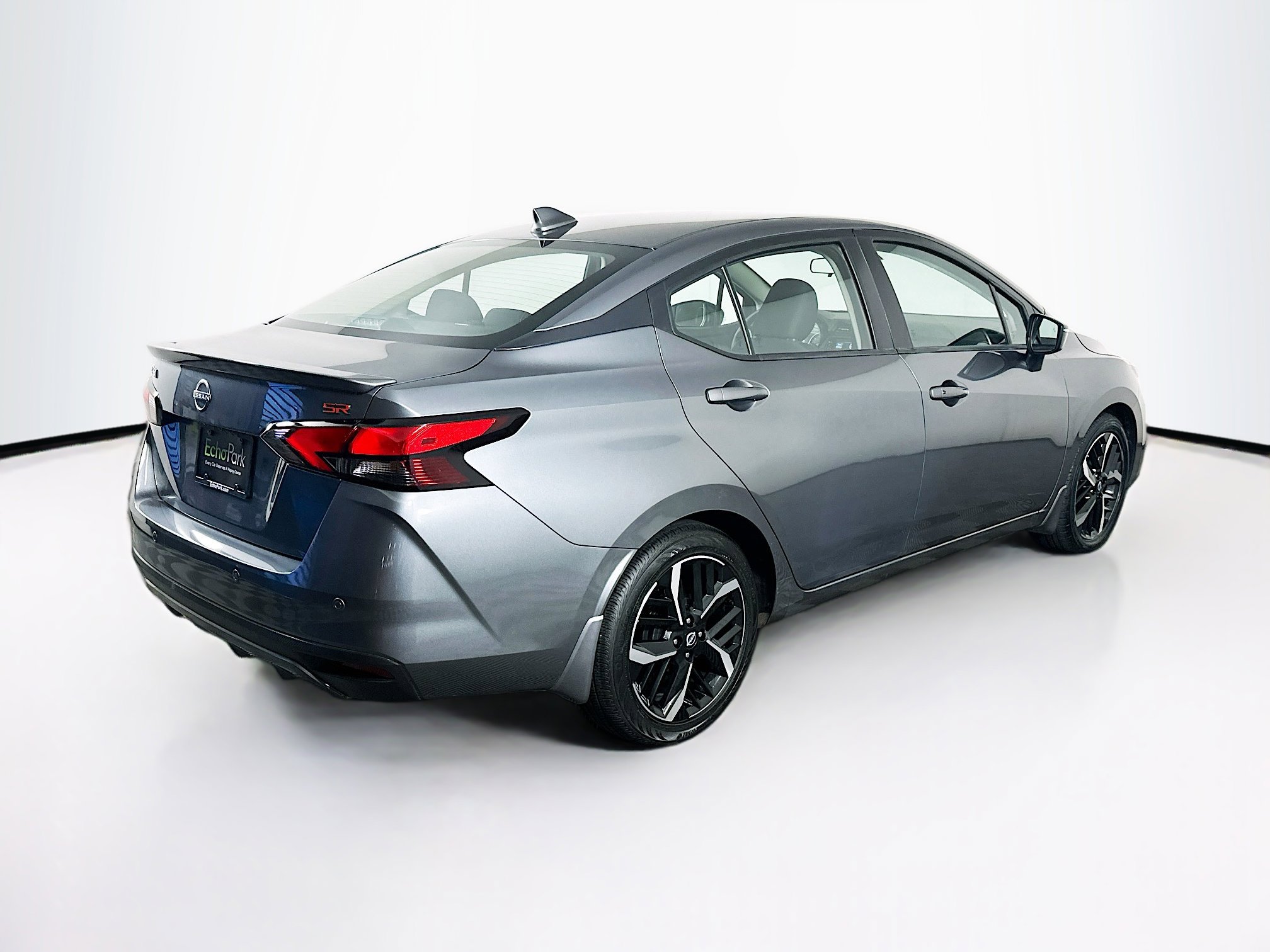 Used 2024 Nissan Versa SR w/ Trunk Package image 9