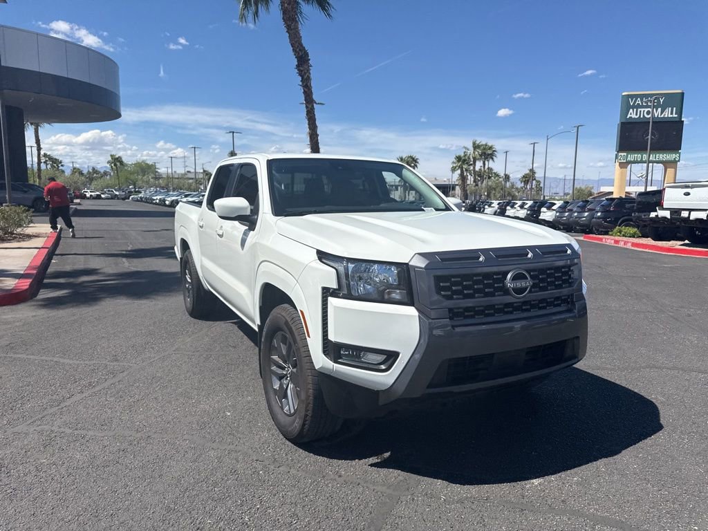 Used 2025 Nissan Frontier SV w/ SV Convenience Package image 3