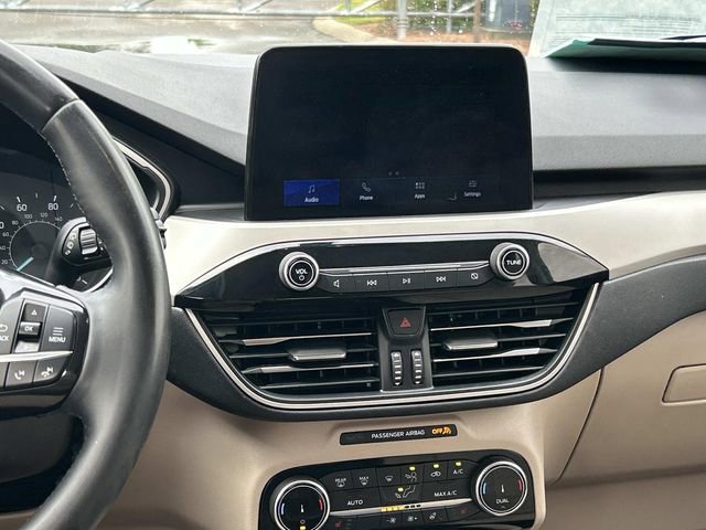 Used 2022 Ford Escape SEL FWD image 15