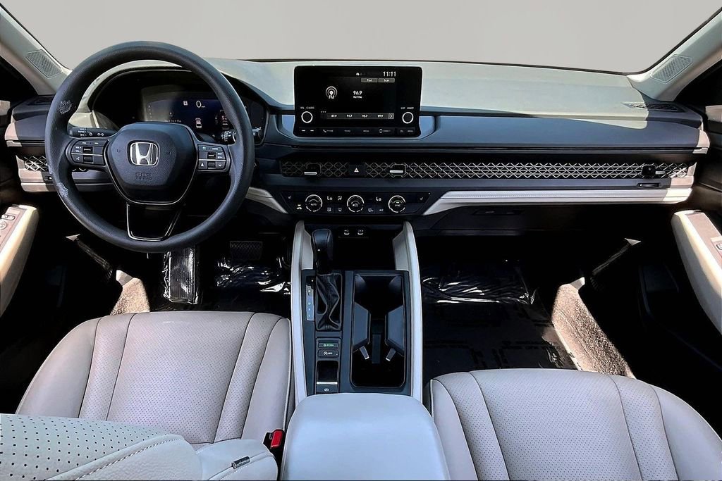 Used 2024 Honda Accord EX image 8