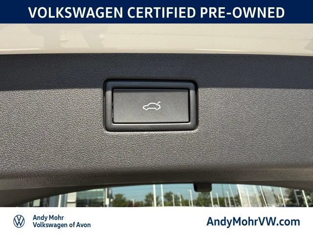 Used 2026 Volkswagen Tiguan SE w/ Panoramic Sunroof Package AWD/4WD image 11