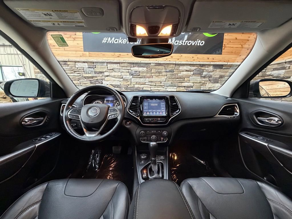 Used 2021 Jeep Cherokee Limited AWD/4WD image 16
