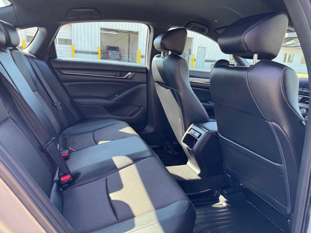 Used 2022 Honda Accord Sport image 12