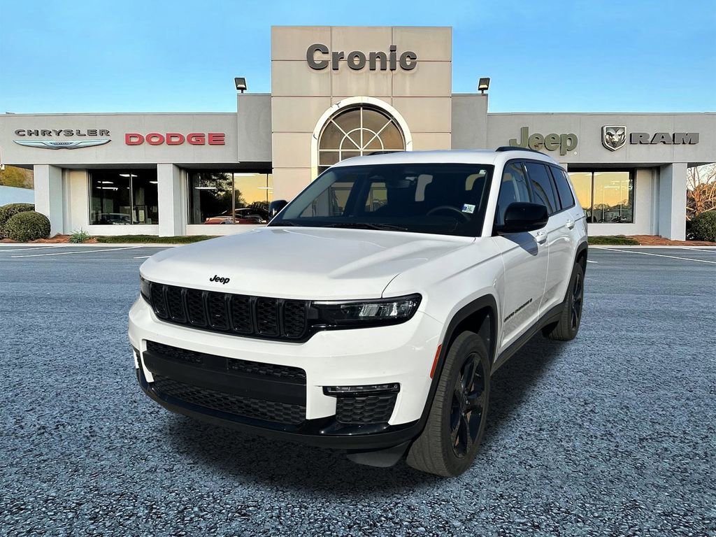 Used 2023 Jeep Grand Cherokee L Limited w/ Black Appearance Package image 7