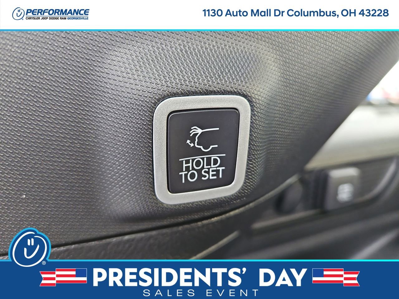 New 2025 Jeep Grand Cherokee Altitude image 12