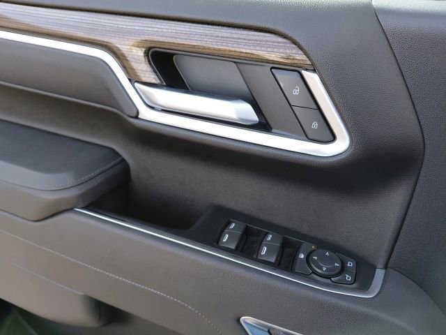 Used 2025 Chevrolet Silverado 1500 LT Trail Boss w/ LT Trail Boss Premium Package image 14