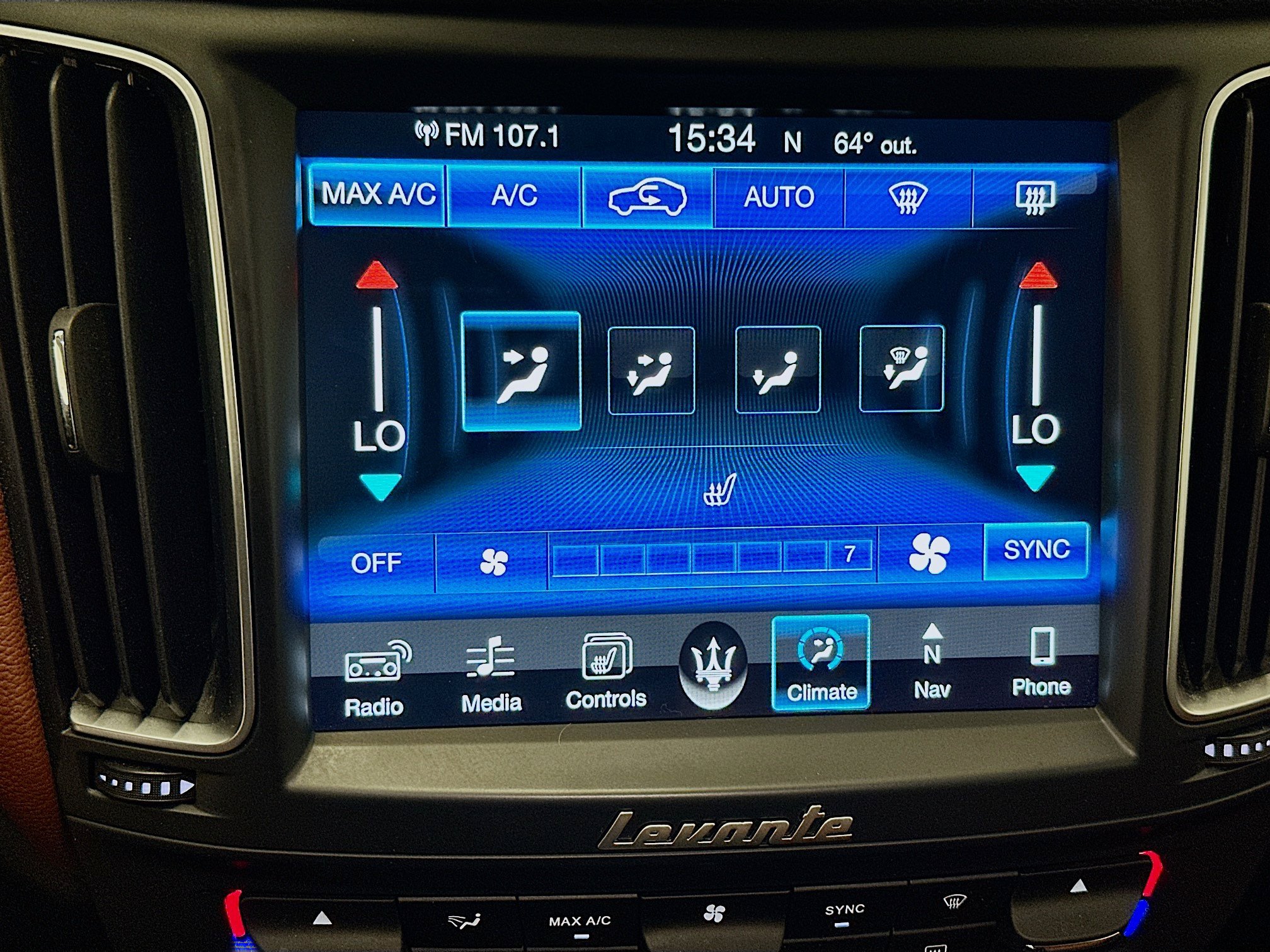 Used 2017 Maserati Levante AWD/4WD image 24