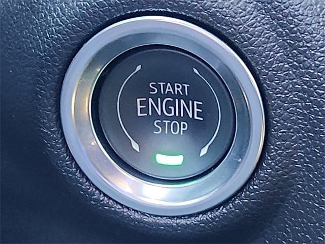 Used 2025 Chevrolet Silverado 1500 Custom image 14