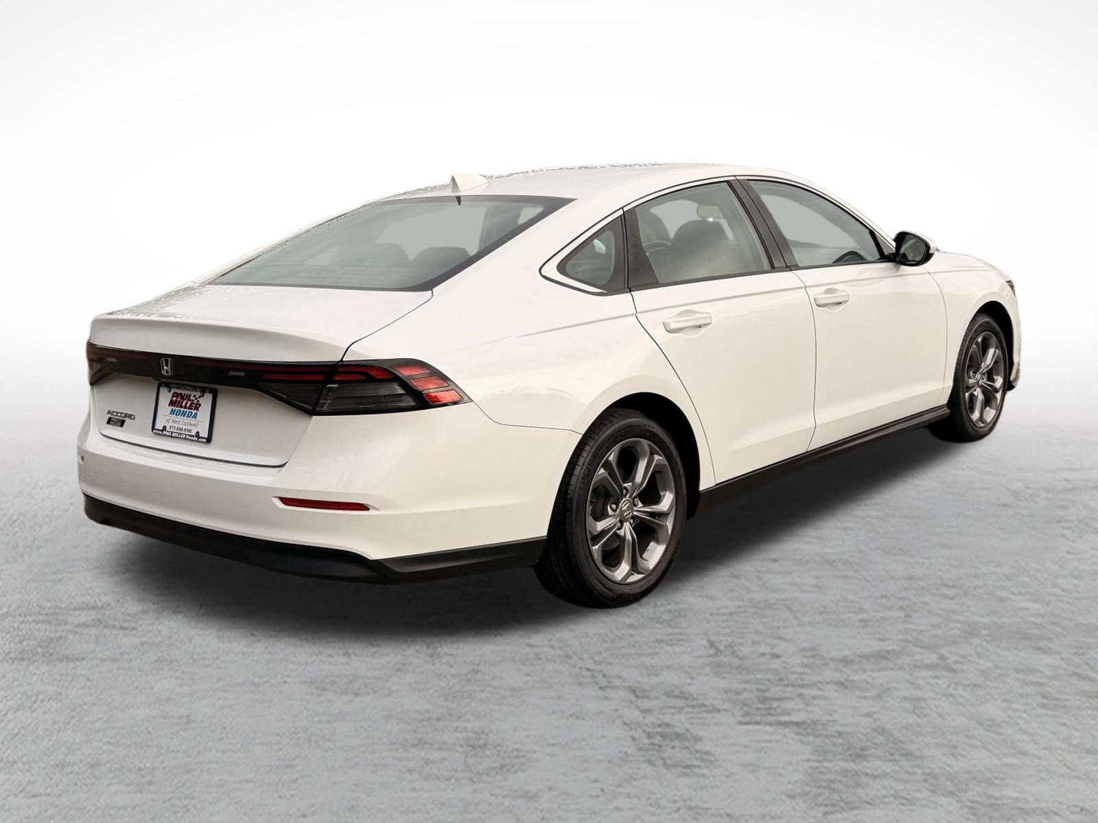Used 2024 Honda Accord EX image 6
