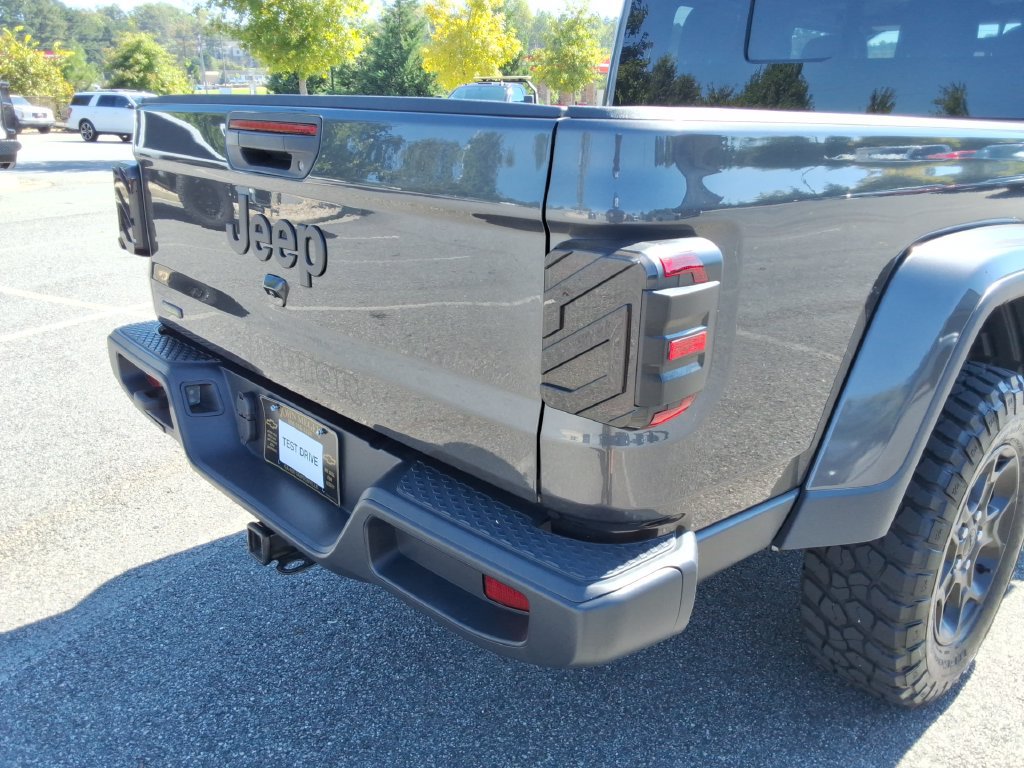 Used 2023 Jeep Gladiator Sport AWD/4WD image 14