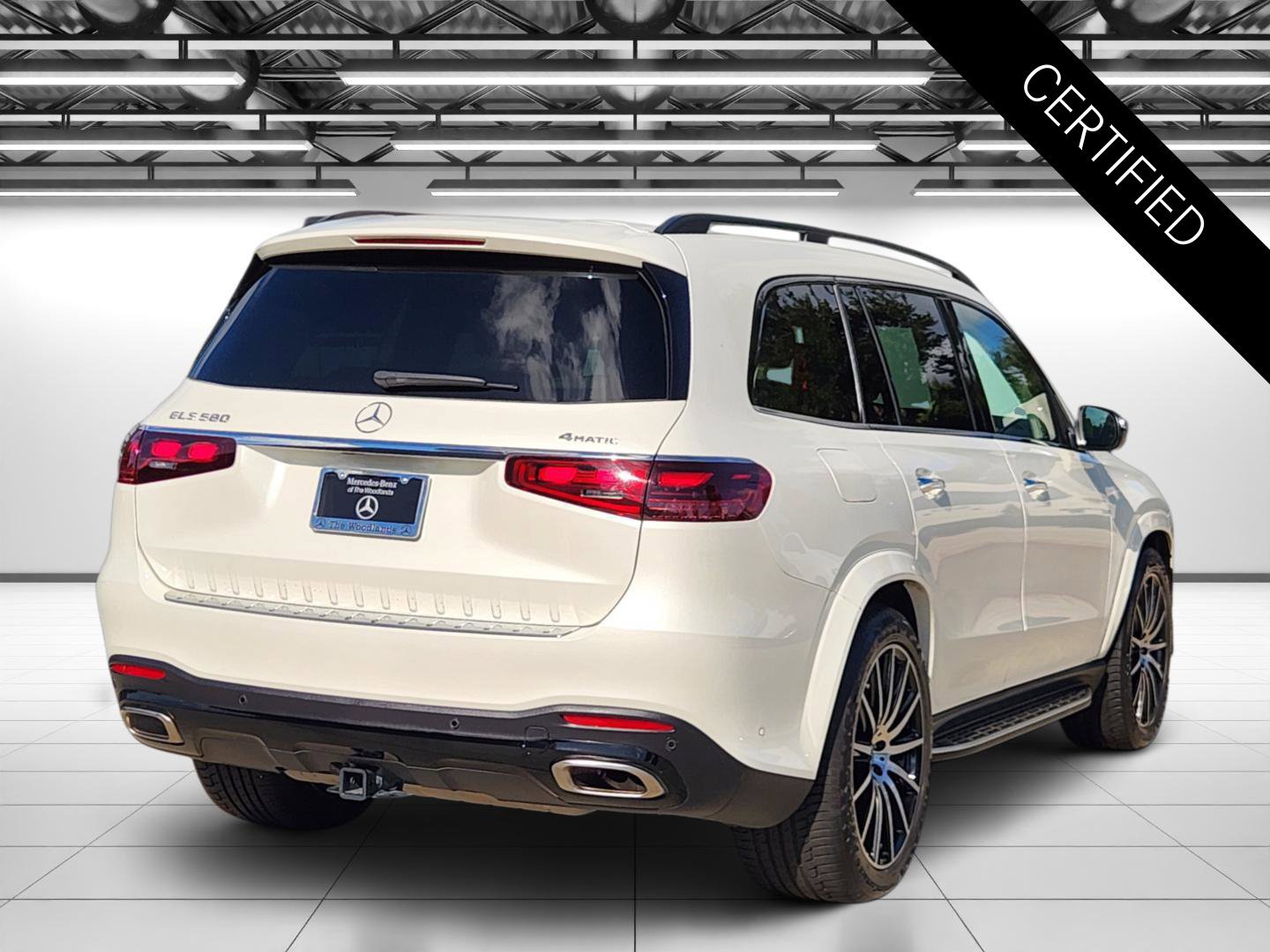 Used 2024 Mercedes-Benz GLS 580 4MATIC image 9