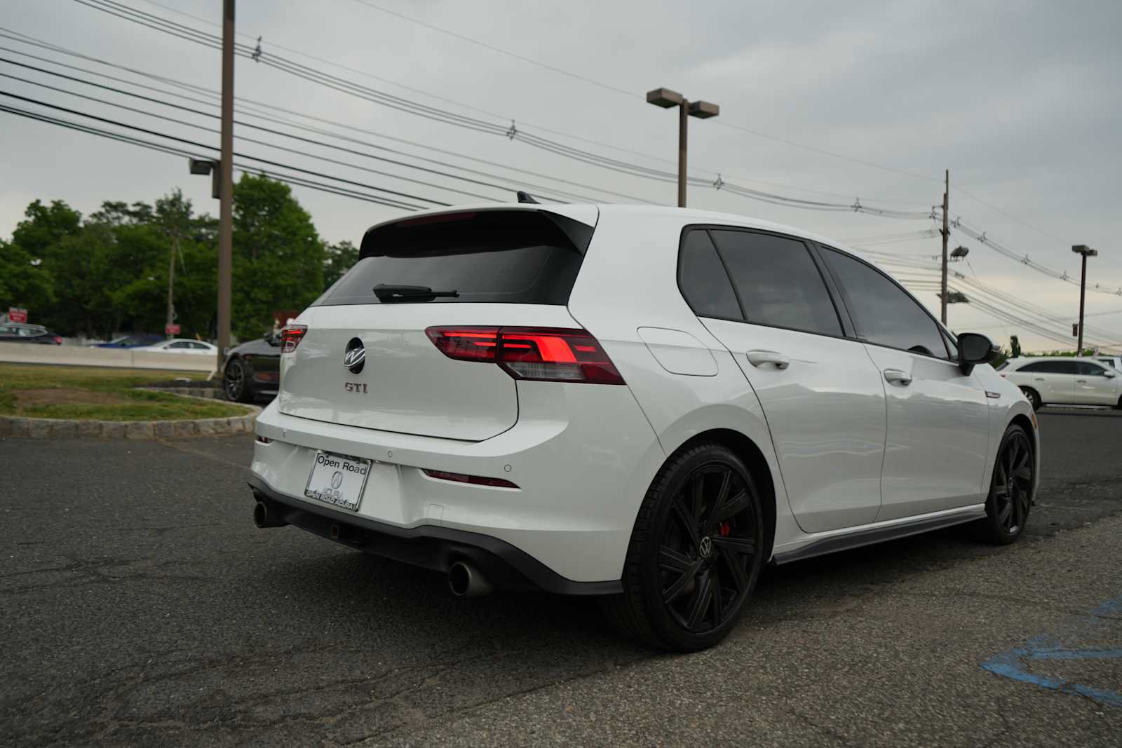 Used 2023 Volkswagen GTI SE FWD image 7