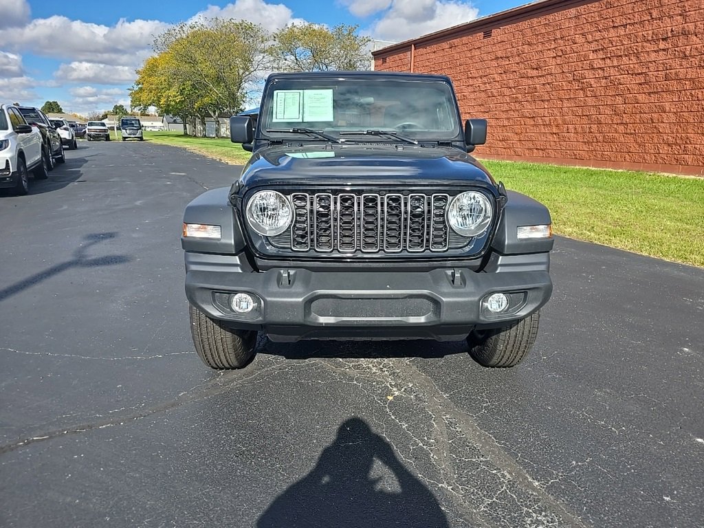 Used 2025 Jeep Wrangler Sport image 2