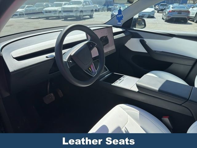 Used 2026 Tesla Model Y Standard Range image 4