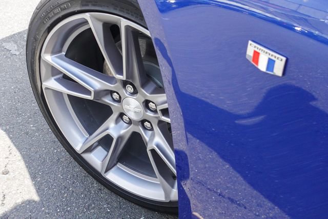 Used 2021 Chevrolet Camaro LT w/ RS Package image 12