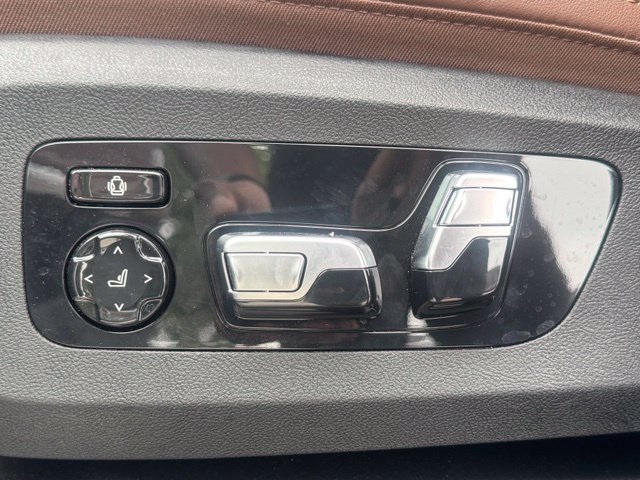 Certified 2026 BMW X7 xDrive40i w/ Executive Package AWD/4WD image 15
