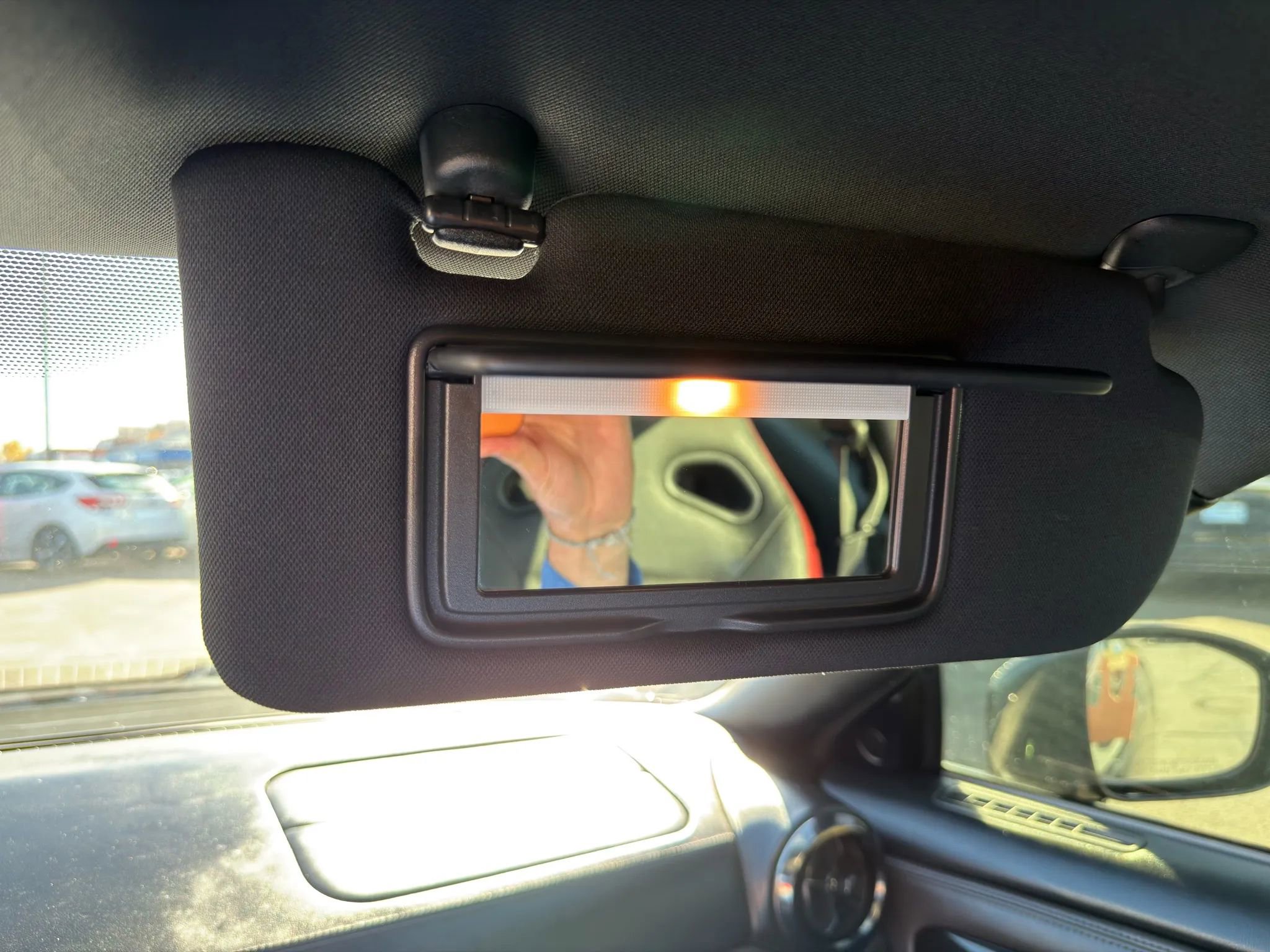 Used 2019 Nissan GT-R Premium w/ Premium Interior Package image 19