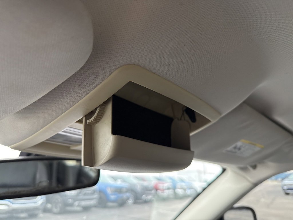 Used 2010 Chrysler 300 Touring image 20