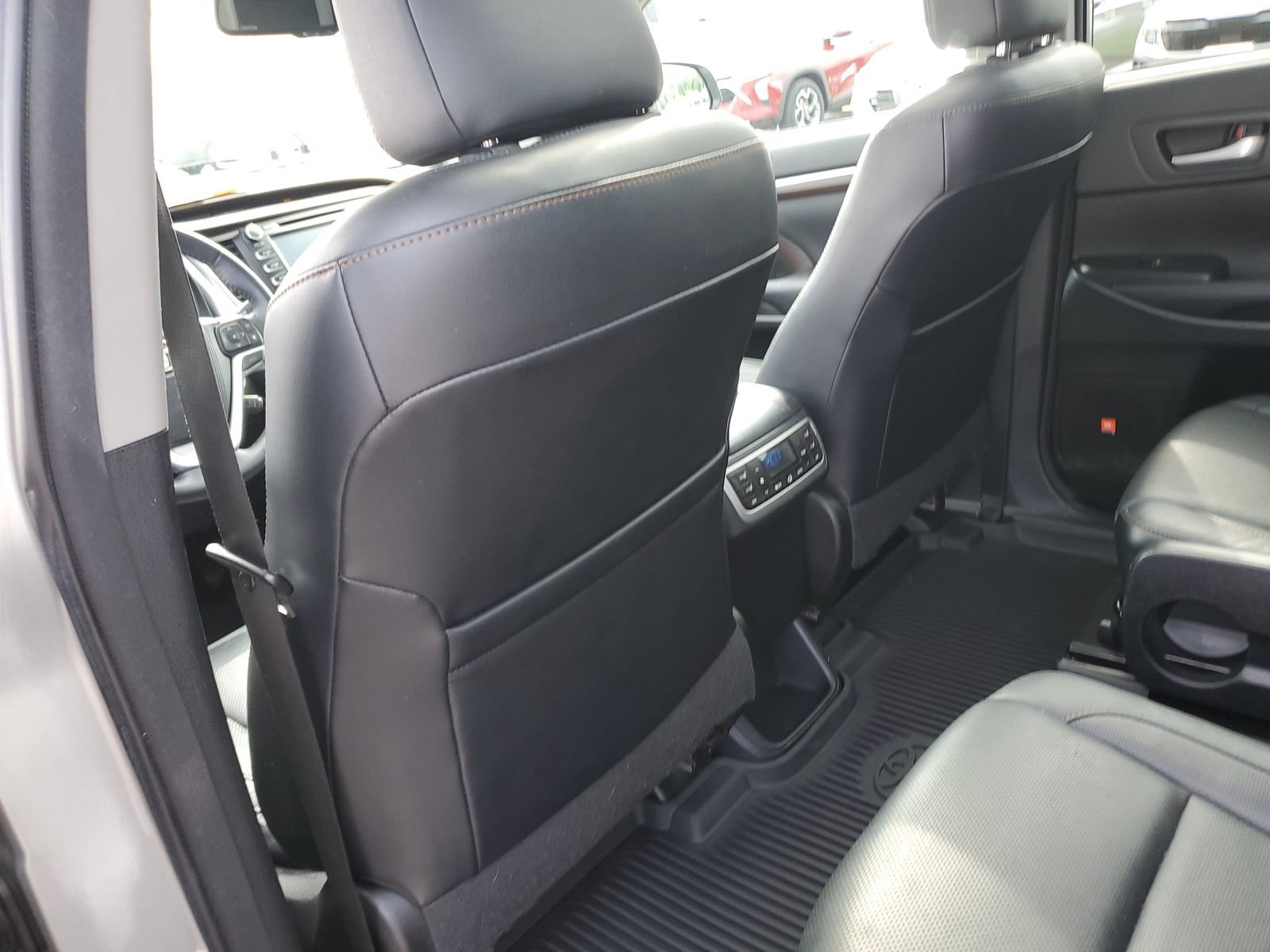Used 2016 Toyota Highlander Limited Platinum AWD/4WD image 15