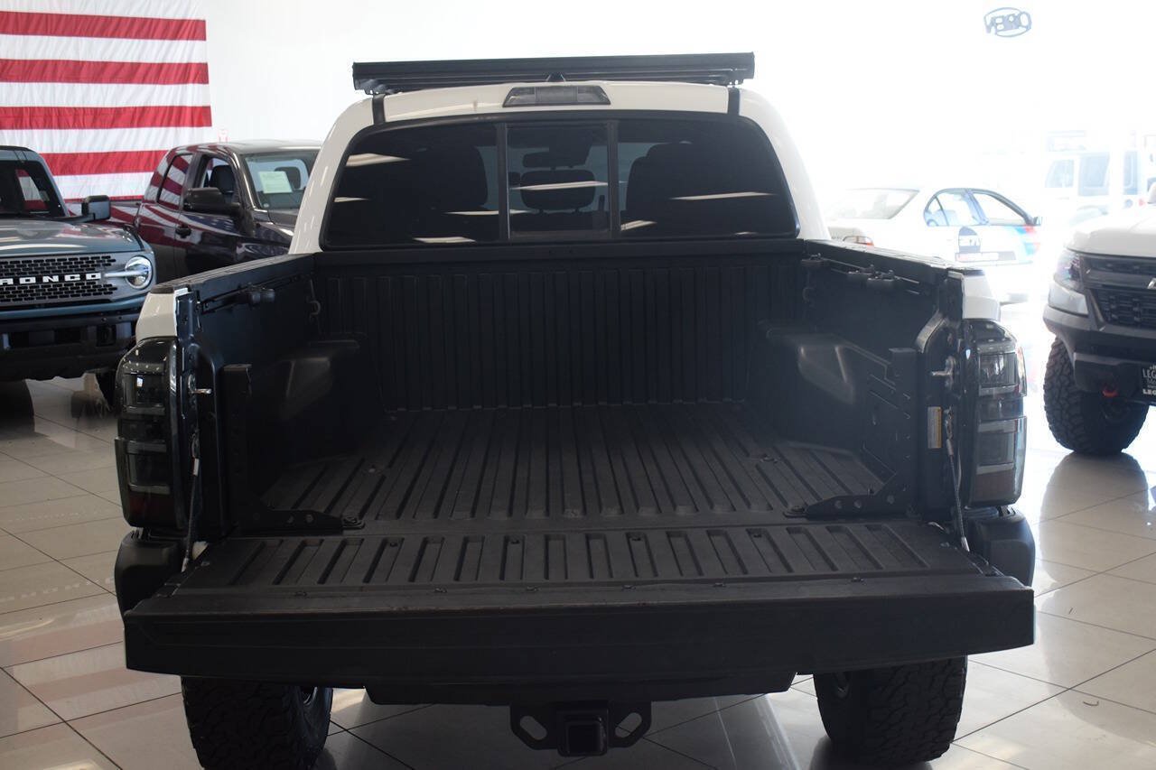 Used 2021 Toyota Tacoma SR AWD/4WD image 19