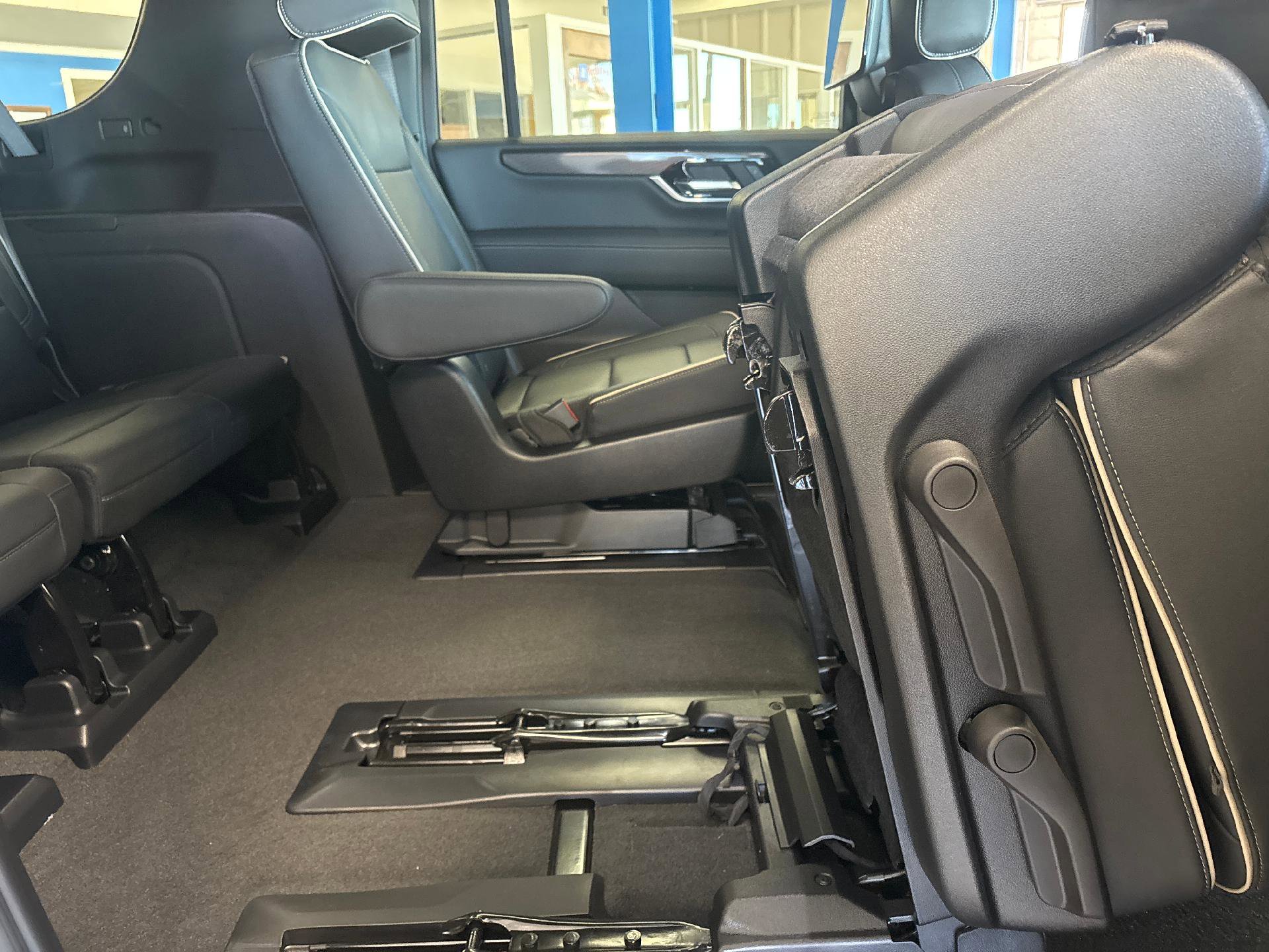 New 2026 GMC Yukon XL Elevation w/ Elevation Premium Package image 44