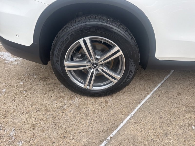 Used 2021 Mercedes-Benz GLC 300 4MATIC image 9