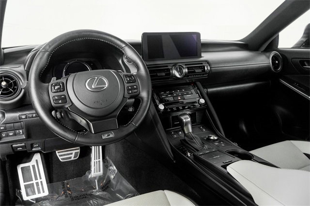 Used 2024 Lexus IS 500 image 3