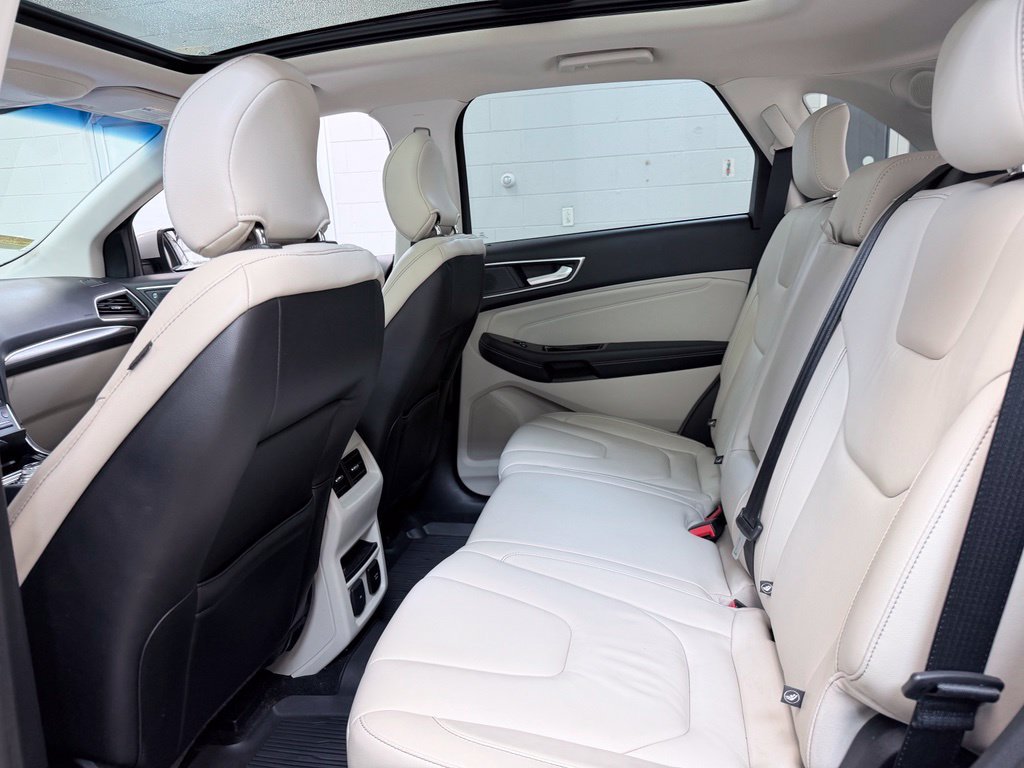 Used 2019 Ford Edge Titanium w/ Cold Weather Package AWD/4WD image 21