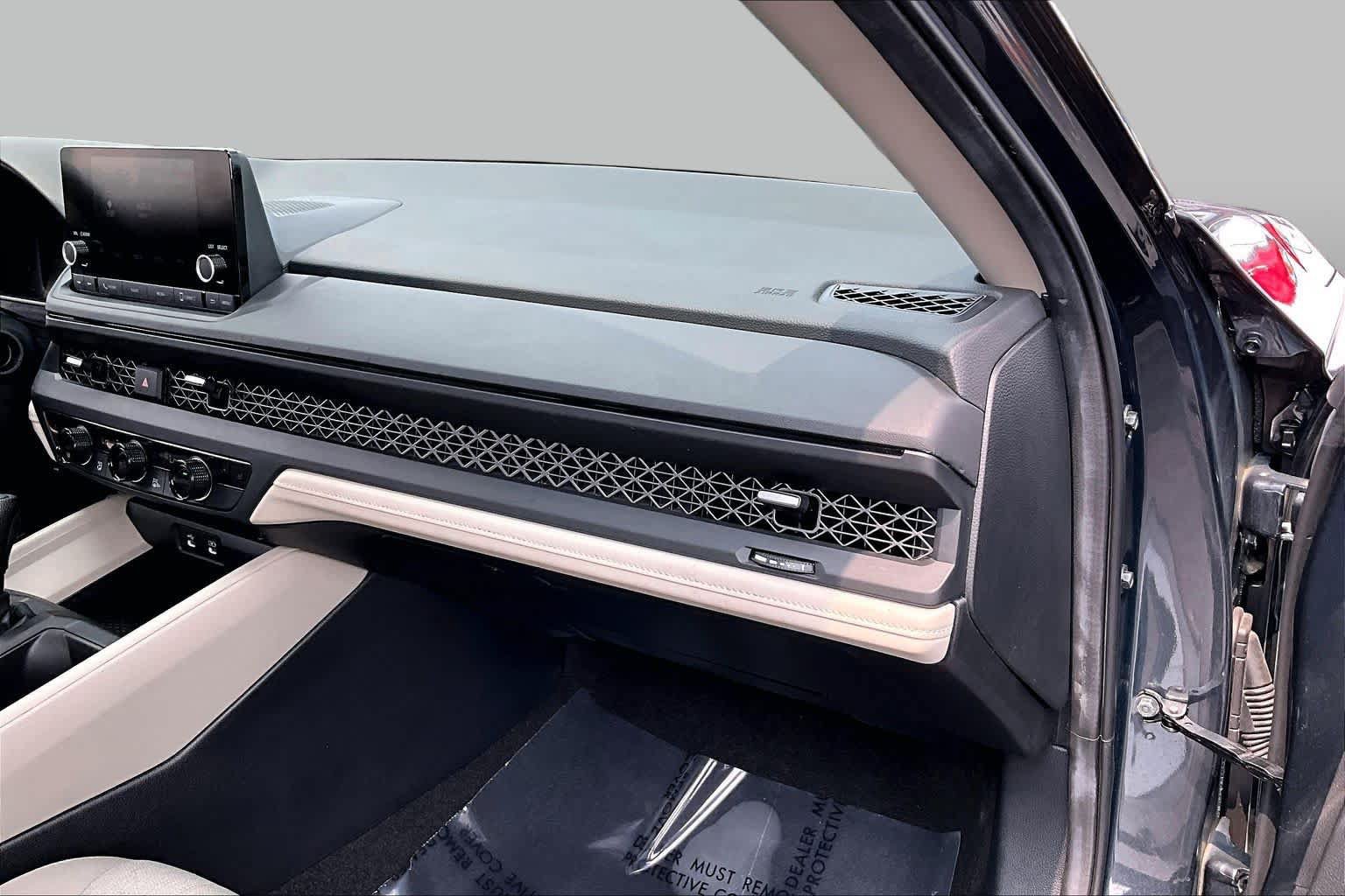 Used 2024 Honda Accord EX image 18