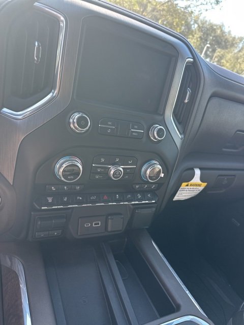 Used 2022 GMC Sierra 2500 Denali w/ Denali Ultimate Package image 3