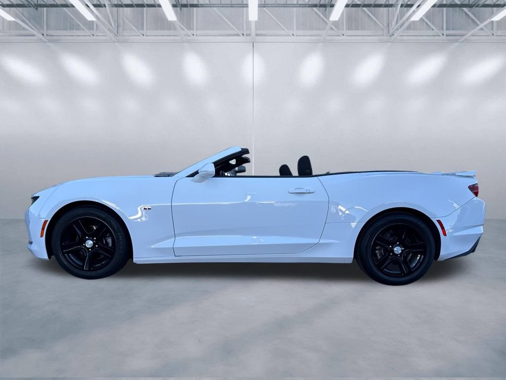 Used 2020 Chevrolet Camaro LT image 3