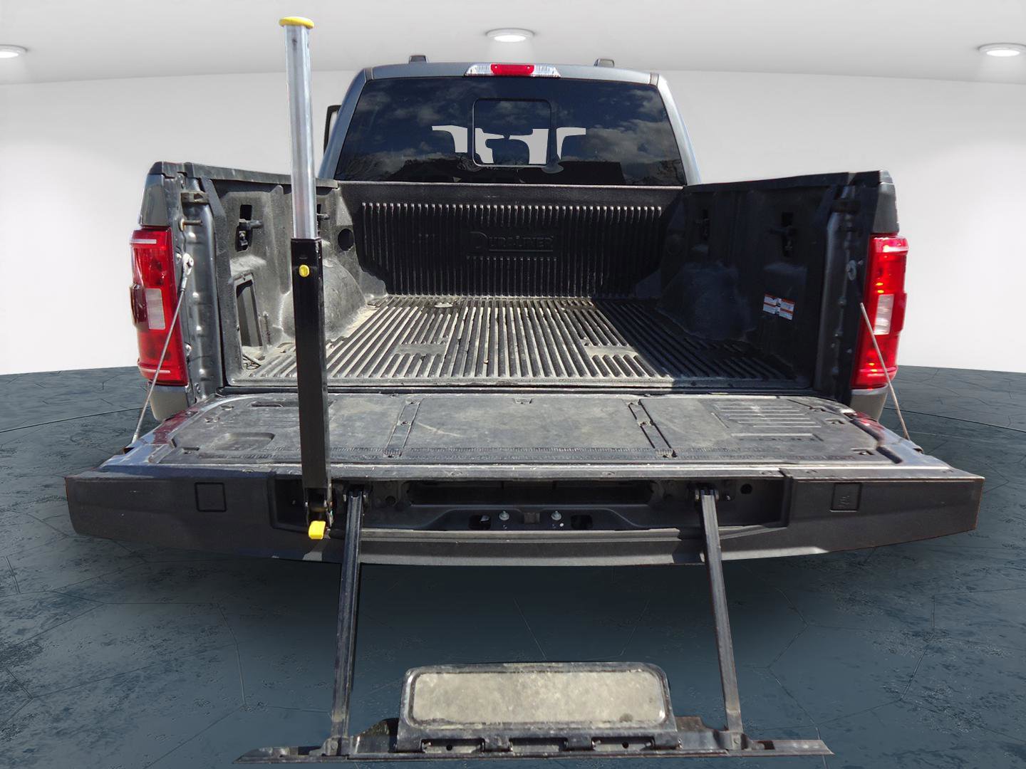 Used 2023 Ford F150 XLT w/ Equipment Group 302A High image 11